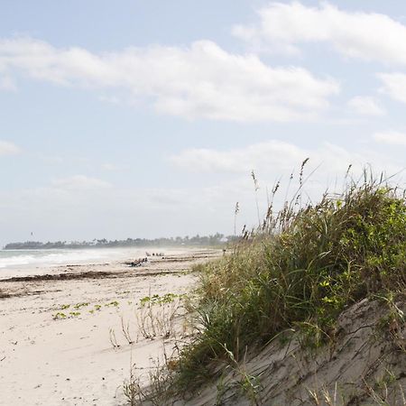 The Caribbean Court Boutique Hotel Vero Beach Exterior foto