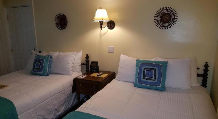 The Caribbean Court Boutique Hotel Vero Beach Exterior foto